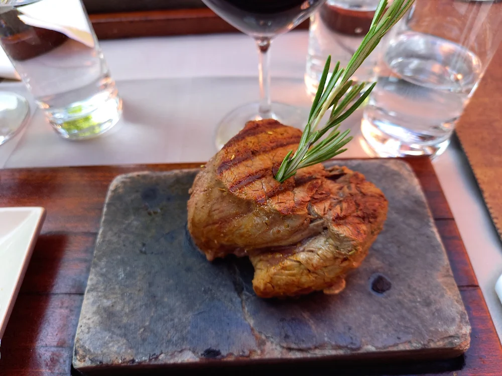 Rinderfilet vom heissen Stein – Fleisch vom Grill