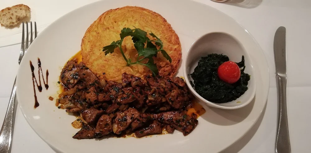 Geschnetzeltes mit Rösti – Schweizer Küche im Rebstock